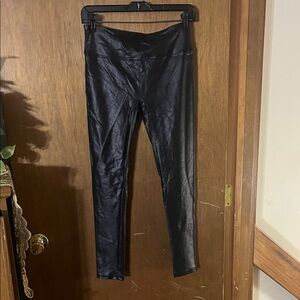 Retro Gong Black Faux Leather High-Waisted Leggings Women’s Size M
